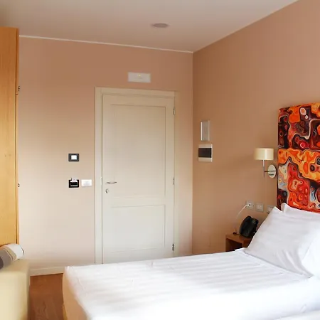 Dolcedorme Garni Hotel 2*