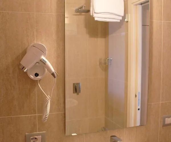 Otel Dolcedorme Garni 2*