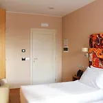 Dolcedorme Garni Hotel 2*