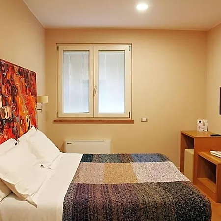 Отель Dolcedorme Garni 2*