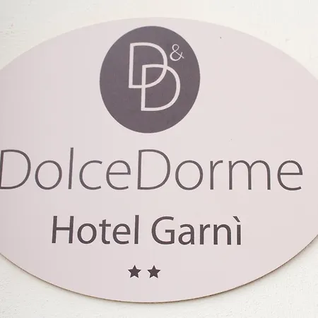 Dolcedorme Garni מלון 2*